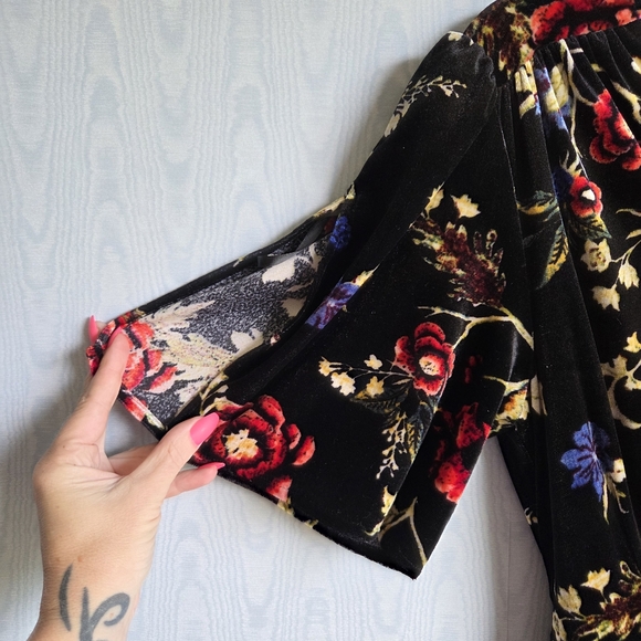 Love Fire M Velvet Wrap Maxi Dress Black Dark Floral Whimsigoth Fairy Grunge - Picture 3 of 12